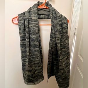 Lululemon scarf
